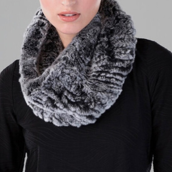 Faux Fur Textile Infinity Loop Scarf / Neck Collar - Picture 3 of 3